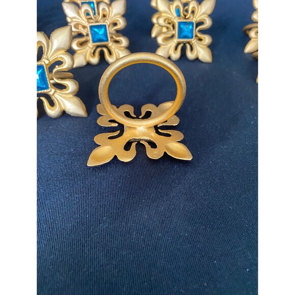 4 Gold Toned Elegant Napkin Rings - Picture 7 of 10